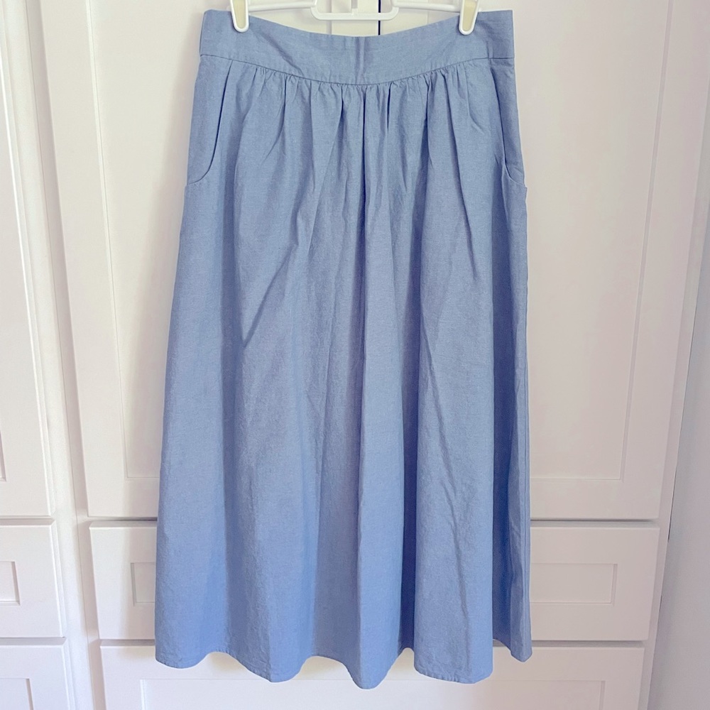 Boden A-line chambray skirt, never worn, size 6